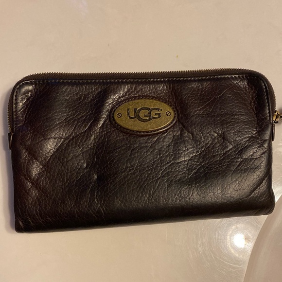 UGG leather folding wallet EUC/HTF - Picture 1 of 11